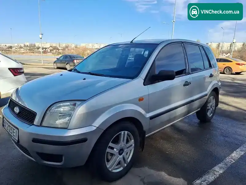 Ford Fusion 2004, фото з оголошення 1 з 8, VIN WF0UXXGAJU3M06632