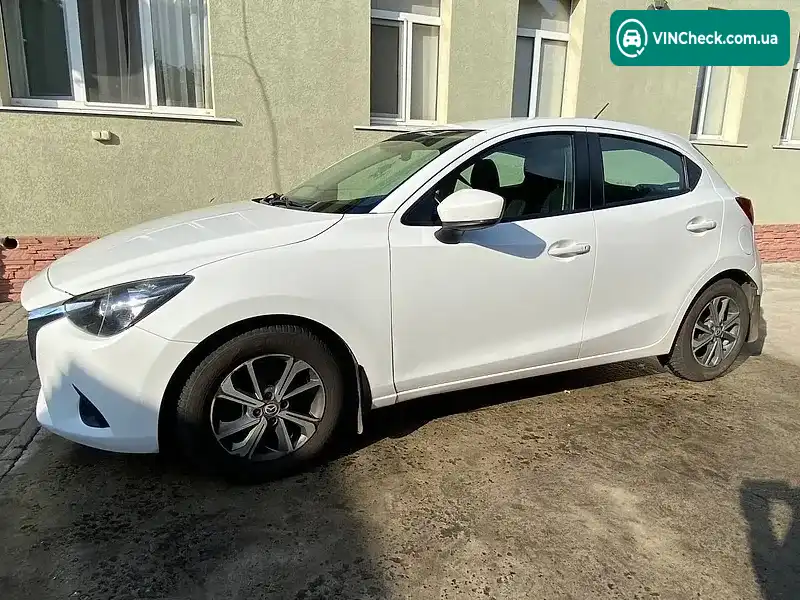 Mazda 2 2017, фото з оголошення 2 з 20, VIN 3MDDJ6H5A0M216068