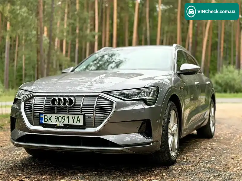 Audi e-tron 2020, фото з оголошення 2 з 20, VIN WAUZZZGE4LB036699