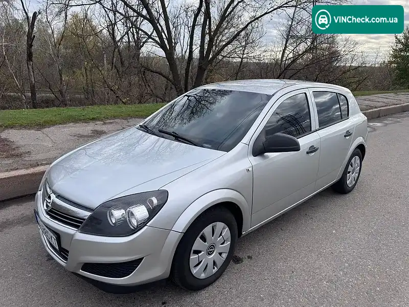 Opel Astra 2011, фото з оголошення 2 з 11, VIN W0L0AHL48B2108440