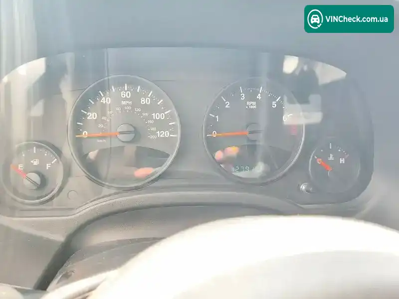 Jeep Compass 2011, фото з оголошення 2 з 11, VIN 1C4NJDEBXCD548248