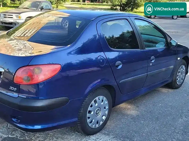 Peugeot 206 2006, фото з оголошення 2 з 20, VIN VF32BKFWA72769176