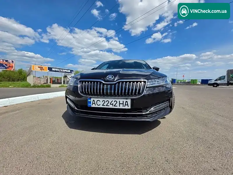Skoda Superb 2019, фото з оголошення 2 з 20, VIN TMBJJ9NP8L7010038