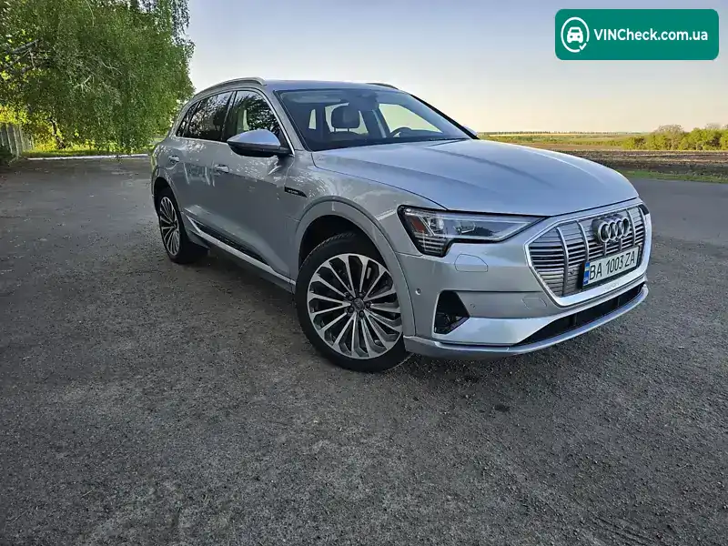Audi e-tron 2019, фото з оголошення 1 з 21, VIN WA1VAAGE0KB021748