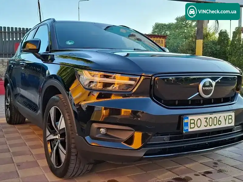 Volvo XC40 2020, фото з оголошення 2 з 20, VIN YV1XZEDVEM2464165