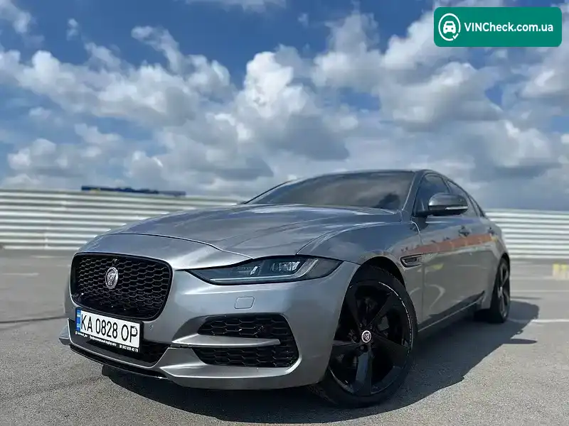 Jaguar XE 2019, фото з оголошення 2 з 21, VIN SAJAE4FX9LCP59798