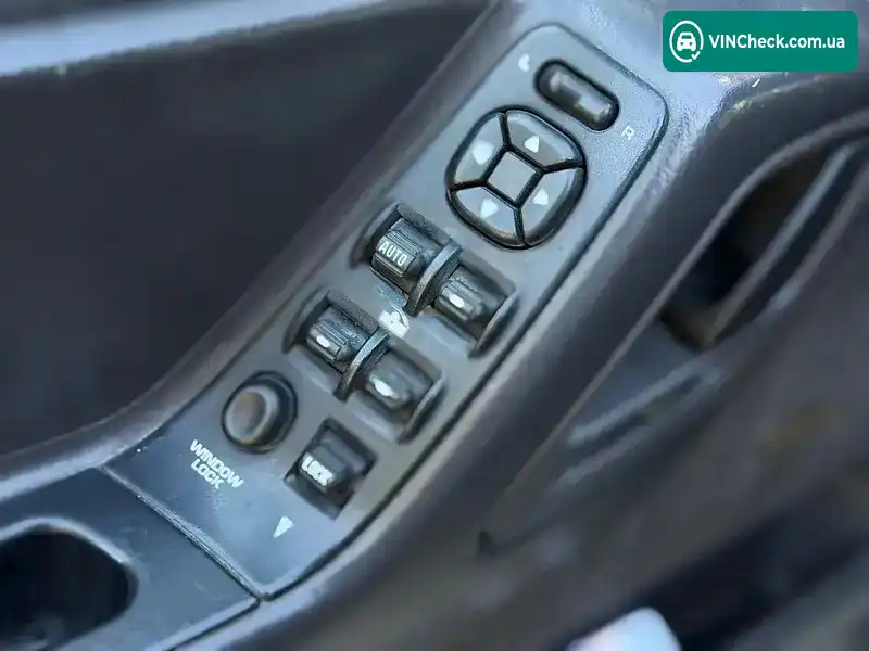 Jeep Grand Cherokee 1999, фото з оголошення 2 з 20, VIN 1J4GWB842XY523333