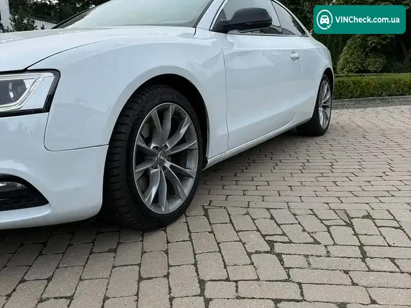 Audi A5 2012, фото з оголошення 2 з 16, VIN WAULFAFR0DA043242
