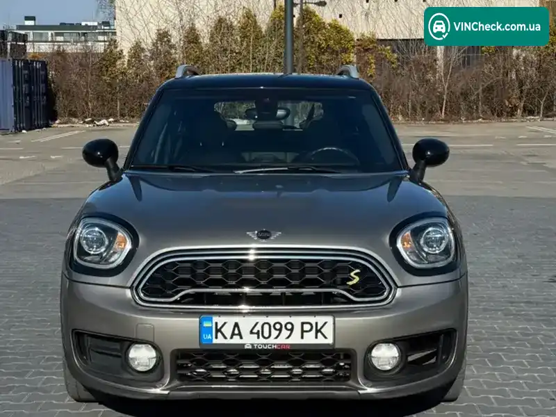 MINI Countryman 2018, фото з оголошення 2 з 21, VIN WMZYU7C51K3E56813