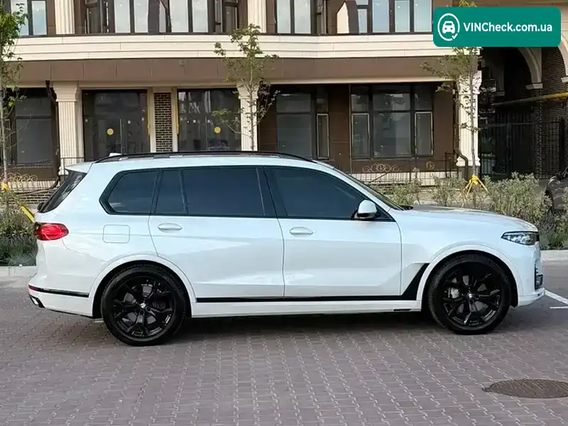 BMW X7 2019, фото з оголошення 2 з 17, VIN 5UXCW2C00L9A00701