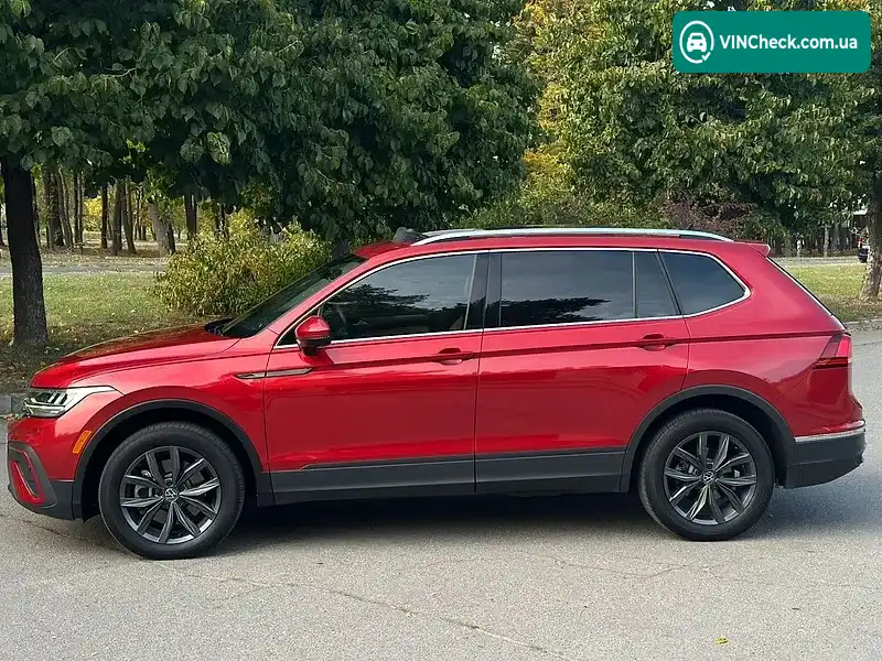 Volkswagen Tiguan 2022, фото з оголошення 2 з 20, VIN 3VV2B7AX7NM068163