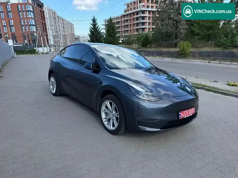 Tesla Model Y 2023, фото з оголошення 1 з 10, VIN 7SAYGDEE2PF664440