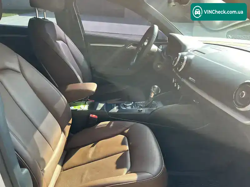 Audi A3 2017, фото з оголошення 2 з 12, VIN WAUAUGFF0J1024367