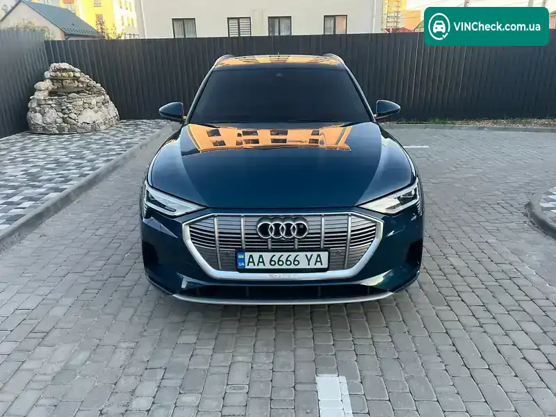 Audi e-tron 2019, фото з оголошення 2 з 21, VIN WAUZZZGE2KB012674
