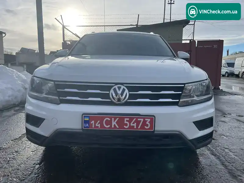 Volkswagen Tiguan 2018, фото з оголошення 1 з 20, VIN 3VV2B7AX5JM131626