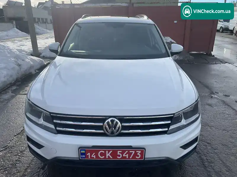 Volkswagen Tiguan 2018, фото з оголошення 2 з 20, VIN 3VV2B7AX5JM131626