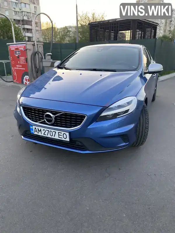Volvo V40 2017, фото з оголошення 1 з 21, VIN YV1MV74L0J2466047