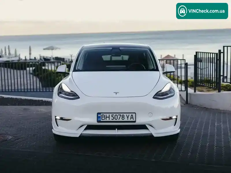 Tesla Model Y 2022, фото з оголошення 2 з 18, VIN 7SAYGDEE2NF372929