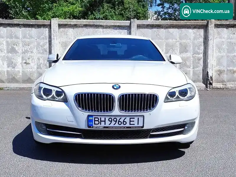 BMW 5 Series 2012, фото з оголошення 2 з 20, VIN WBAFW11030DU27997