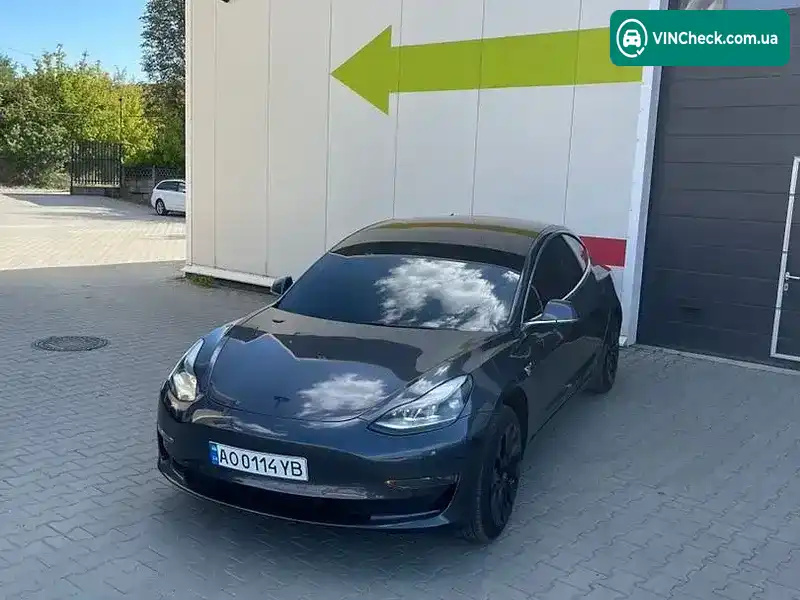 Tesla Model 3 2018, фото з оголошення 1 з 12, VIN 5YJ3E1EA7JF021193