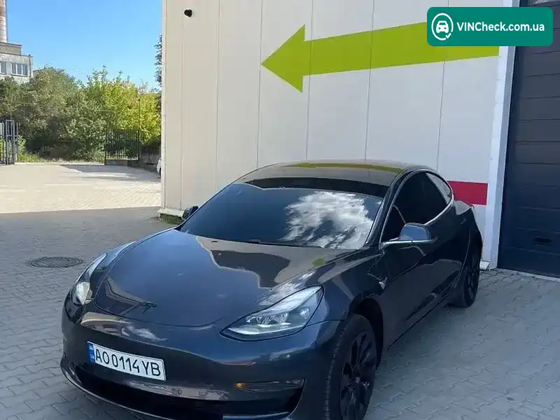 Tesla Model 3 2018, фото з оголошення 2 з 12, VIN 5YJ3E1EA7JF021193