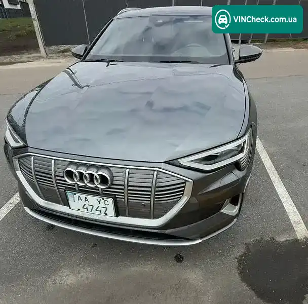 Audi e-tron 2019, фото з оголошення 1 з 18, VIN WA1VAAGE7KB007653