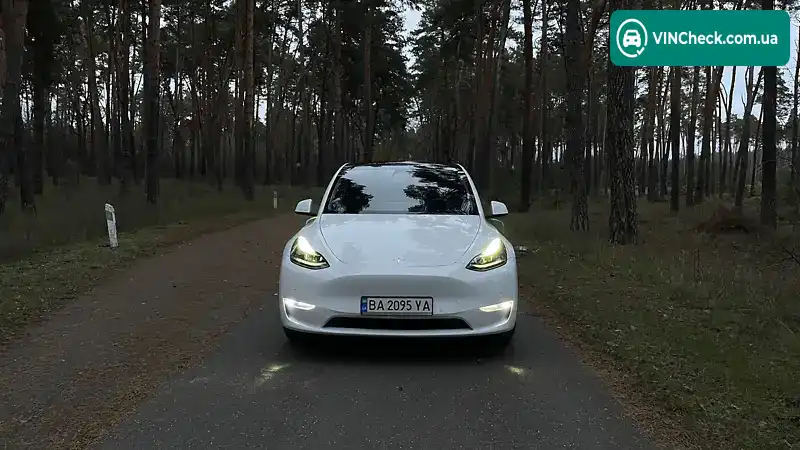 Tesla Model Y 2022, фото з оголошення 2 з 15, VIN 7SAYGDEFXNF456263