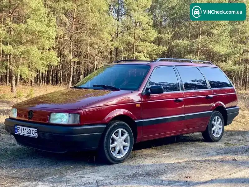 Volkswagen Passat 1993, фото з оголошення 1 з 21, VIN WVWZZZ31ZPE025129