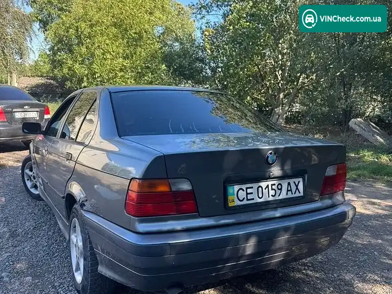 BMW 3 Series 1995, фото з оголошення 1 з 11, VIN WBACA71000FL52913