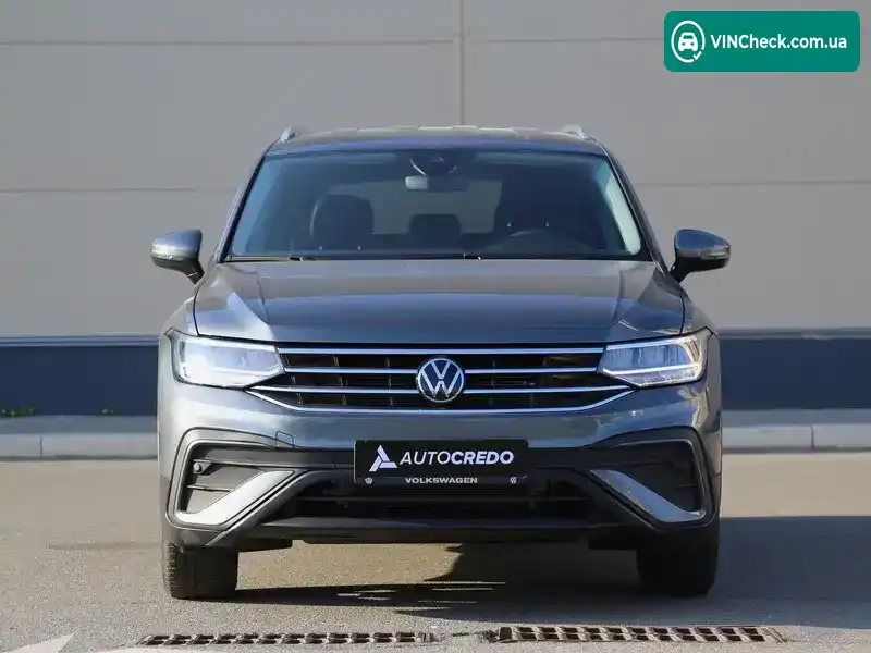 Volkswagen Tiguan 2023, фото з оголошення 2 з 21, VIN 3VV3B7AX9RM001526