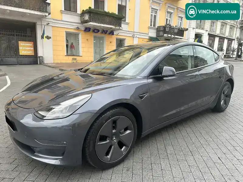 Tesla Model 3 2023, фото з оголошення 2 з 21, VIN 5YJ3E1EB1PF634072