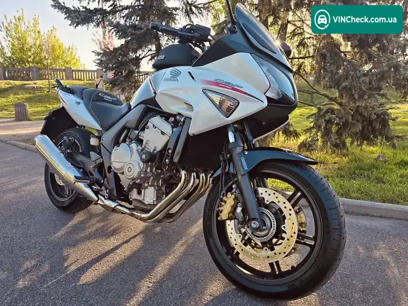 Honda CBF 600SA 2010, фото з оголошення 1 з 20, VIN ZDCPC43B0AF048625
