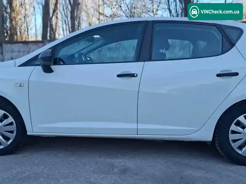SEAT Ibiza 2011, фото з оголошення 2 з 21, VIN VSSZZZ6JZBR084993