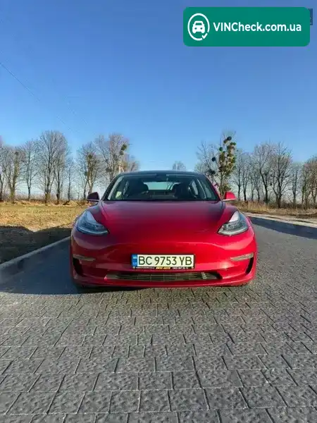 Tesla Model 3 2018, фото з оголошення 2 з 10, VIN 5YJ3E1EB0JF088100