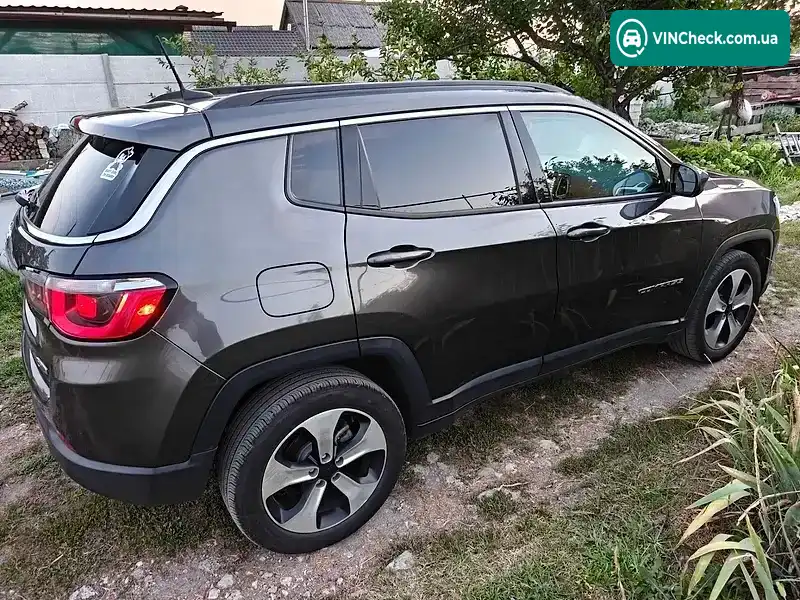 Jeep Compass 2017, фото з оголошення 2 з 9, VIN 3C4NJDBB9JT104158