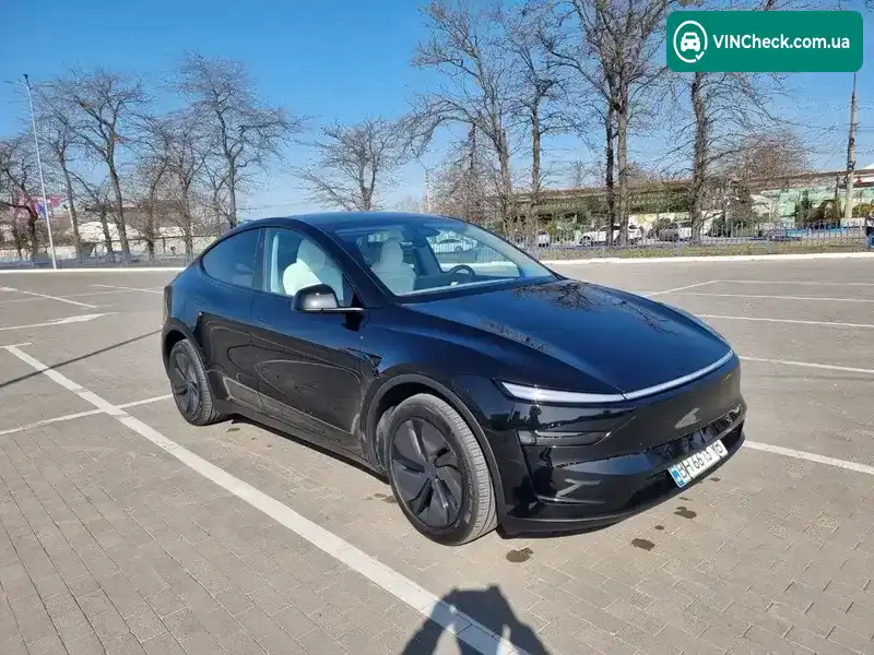 Tesla Model Y 2025, фото з оголошення 1 з 11, VIN 7SAYGDEE3TA397820
