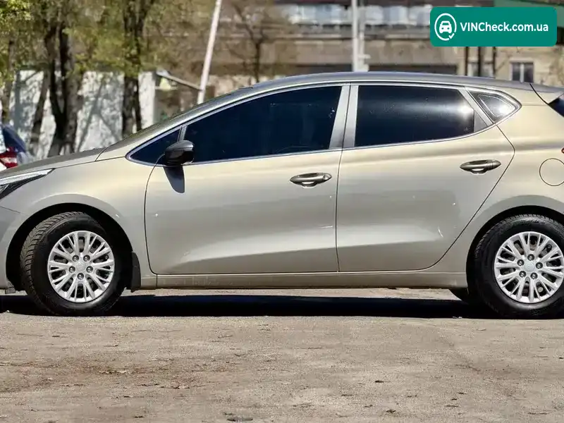 Kia Ceed 2017, фото з оголошення 2 з 21, VIN U5YHN516AHL285884
