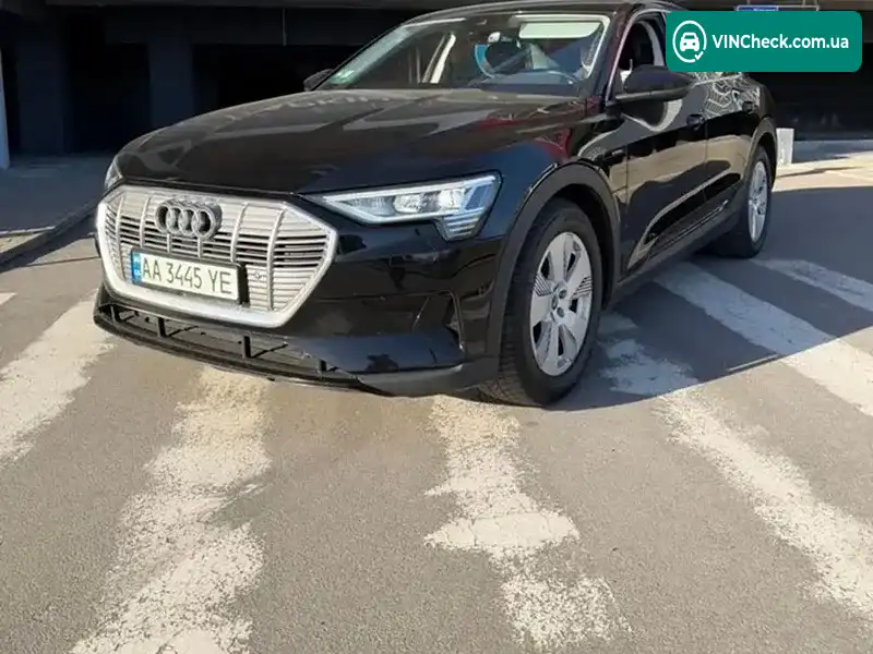 Audi e-tron 2020, фото з оголошення 1 з 10, VIN WAUZZZGE0MB017939