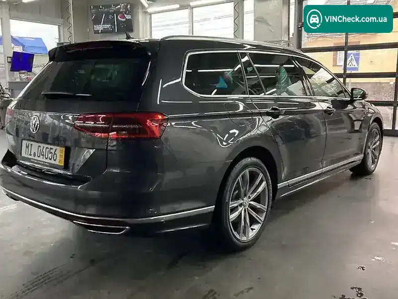 Volkswagen Passat 2017, фото з оголошення 2 з 20, VIN WVWZZZ3CZJE026391