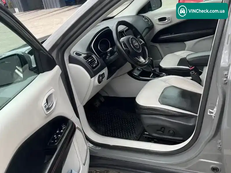 Jeep Compass 2019, фото з оголошення 2 з 17, VIN 3C4NJCCB9LT128973