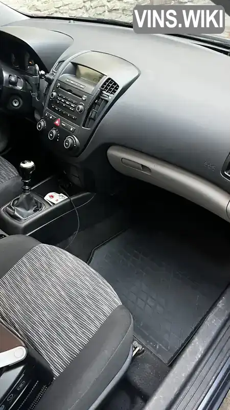Kia Ceed 2009, фото з оголошення 2 з 18, VIN U5YFF52129L105565