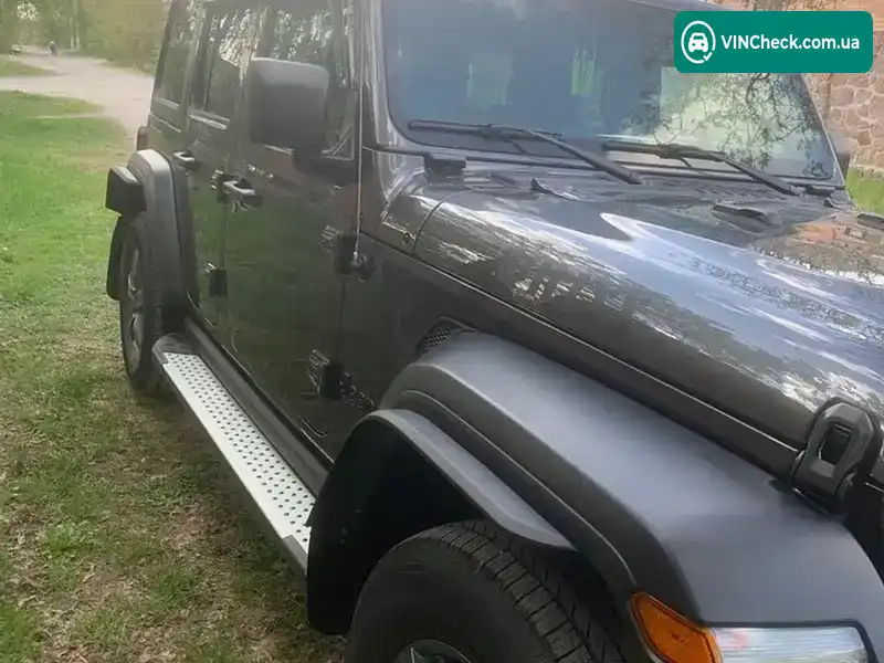 Jeep Wrangler 2021, фото з оголошення 2 з 14, VIN 1C4HJXDN2MW865988
