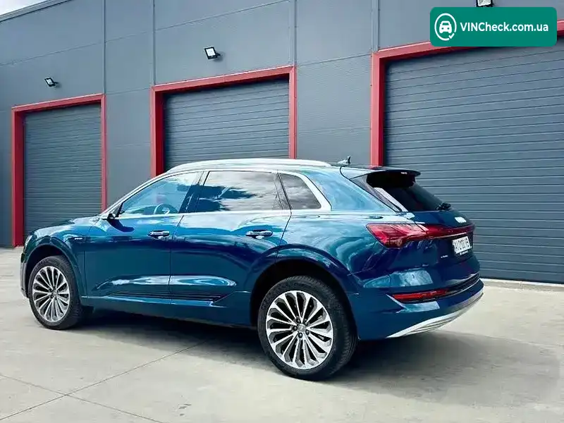 Audi e-tron 2019, фото з оголошення 2 з 20, VIN WAUZZZGEXLB007563