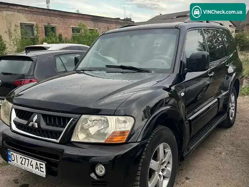 Mitsubishi Pajero Wagon 2004, фото з оголошення 2 з 19, VIN JMALYV78W5J000225