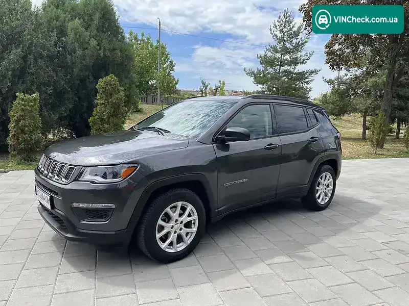 Jeep Compass 2017, фото з оголошення 2 з 20, VIN 3C4NJCAB6HT652348