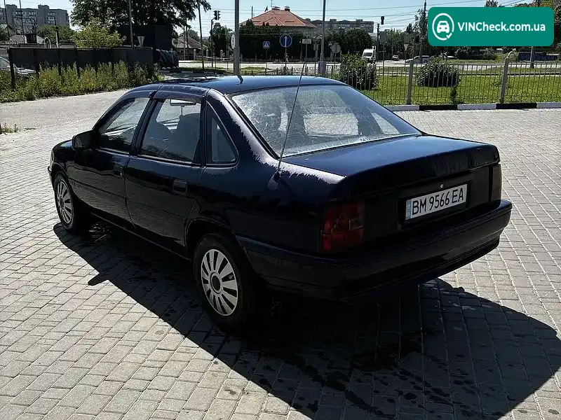 Opel Vectra 1991, фото з оголошення 2 з 12, VIN W0L000087M1109717