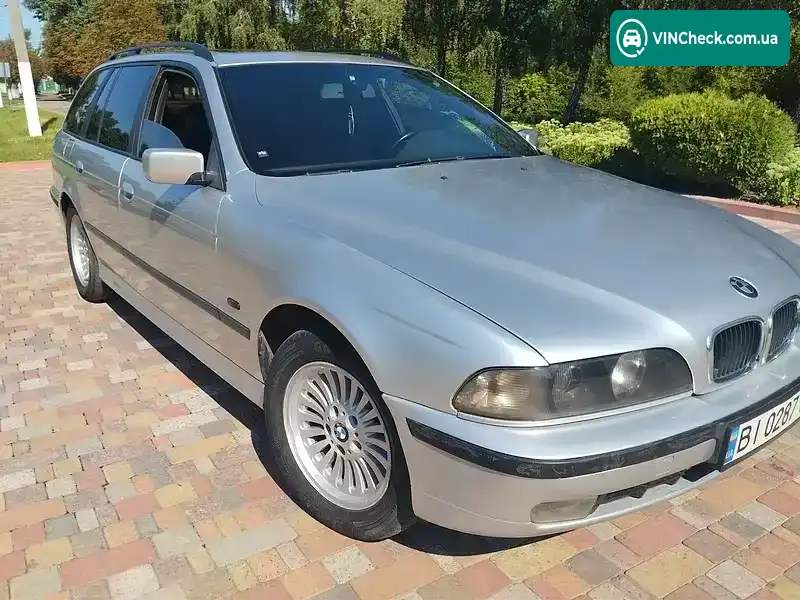 BMW 5 Series 2000, фото з оголошення 2 з 12, VIN WBADA710509277208