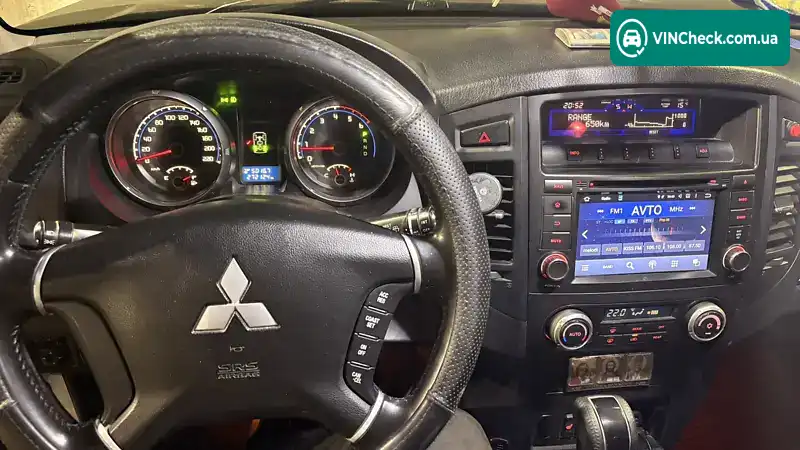 Mitsubishi Pajero 2008, фото з оголошення 2 з 8, VIN JMYLYV98W8J728400