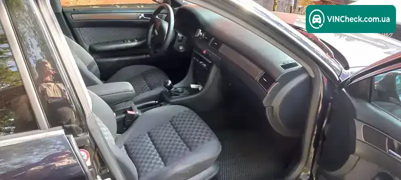 Audi A6 2001, фото з оголошення 2 з 15, VIN WAUZZZ4BZ1N063742