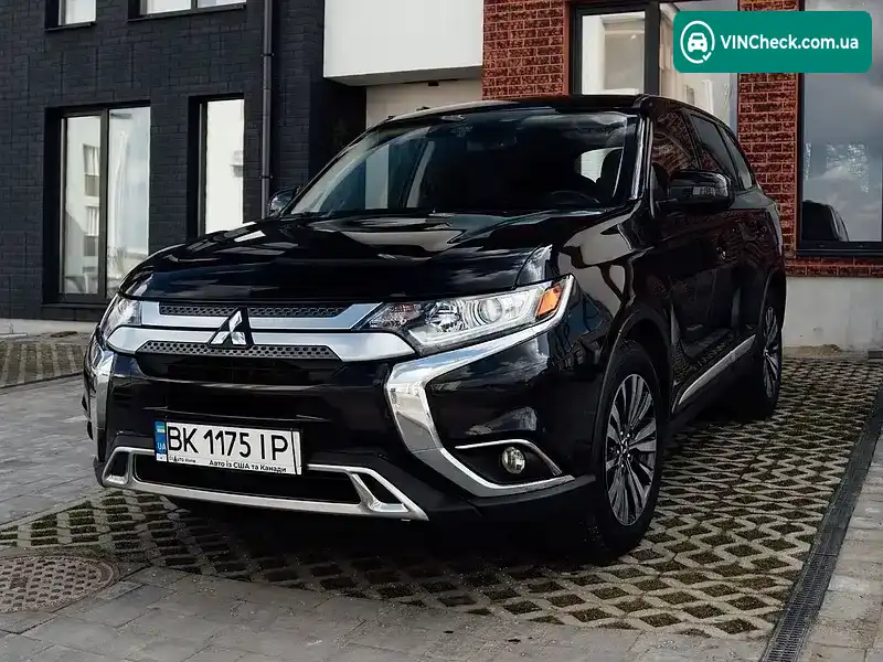 Mitsubishi Outlander 2019, фото з оголошення 1 з 21, VIN JA4AZ3A33LZ027384
